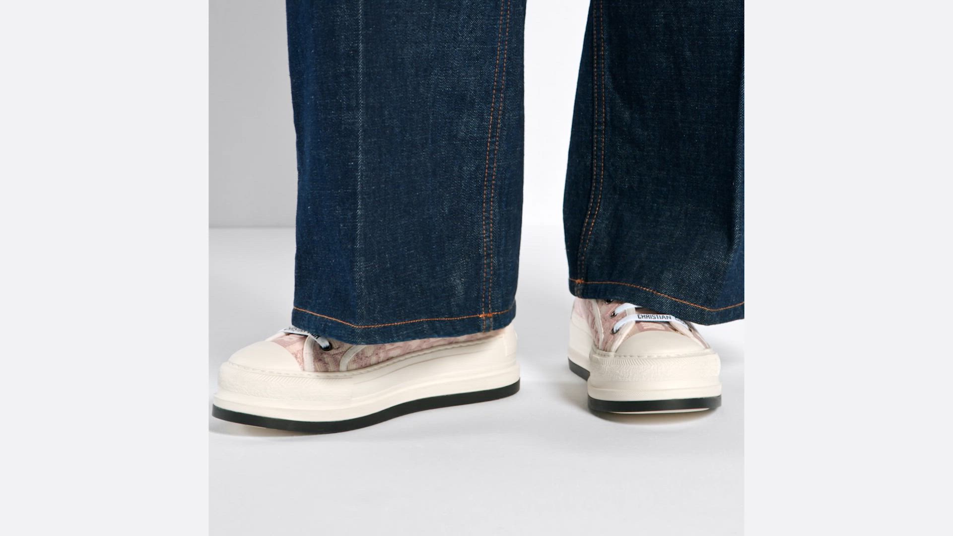 Walk'n'Dior Platform Sneaker Nude Dior Oblique Embroidered Cotton
