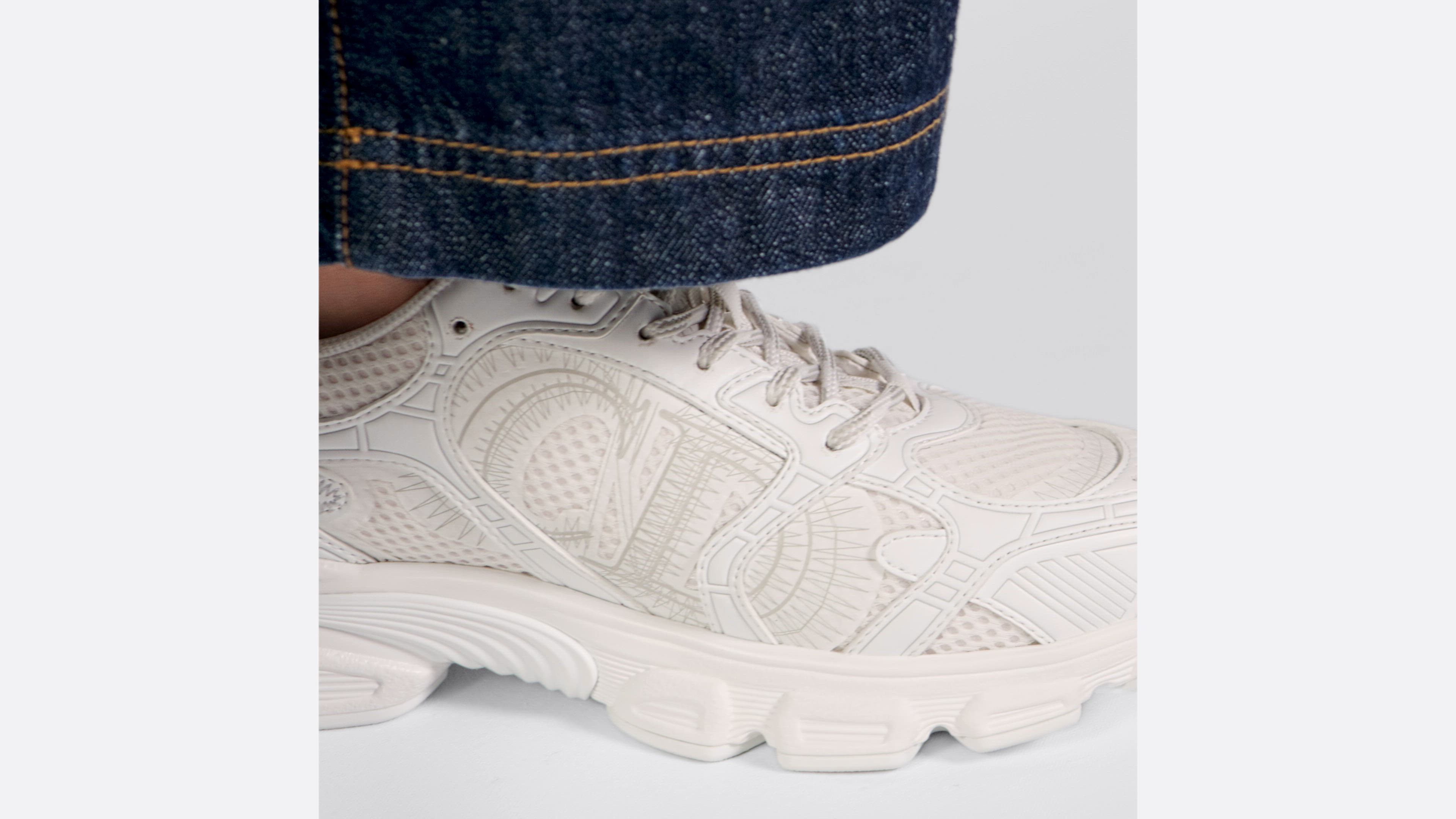 Diōr ホワイト スニーカー 42 Sneaker Dior Chrono Tela e inserções brancas com efeito de couro