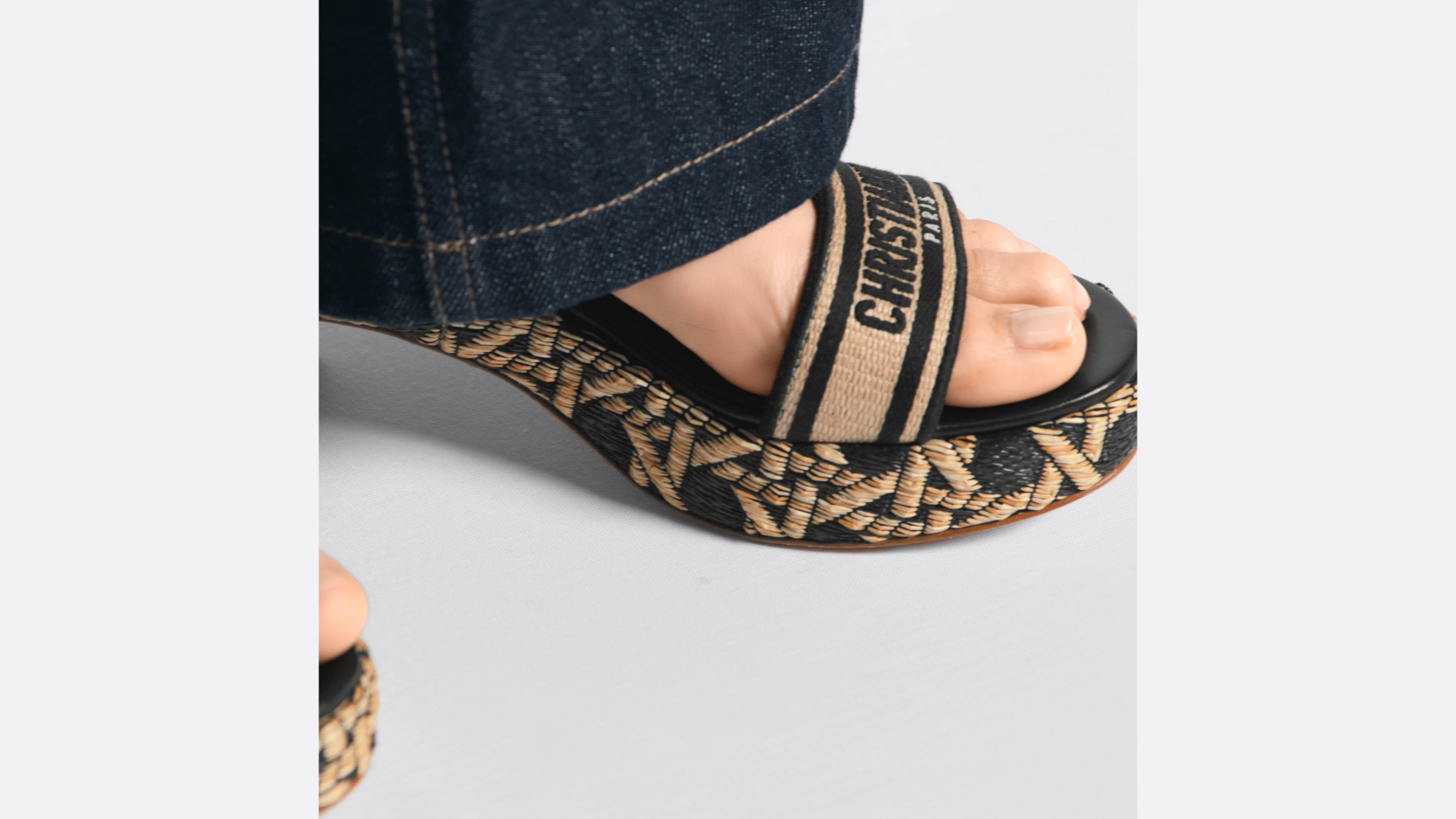 DIOR | Dway ヒールサンダル ラフィア・エンブロイダリー