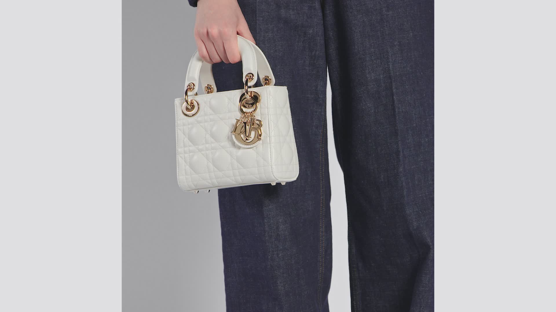 Lady Dior バッグ ミニ カナージュ ラムスキン M0505ONULM00Z_E01?$default_GH$