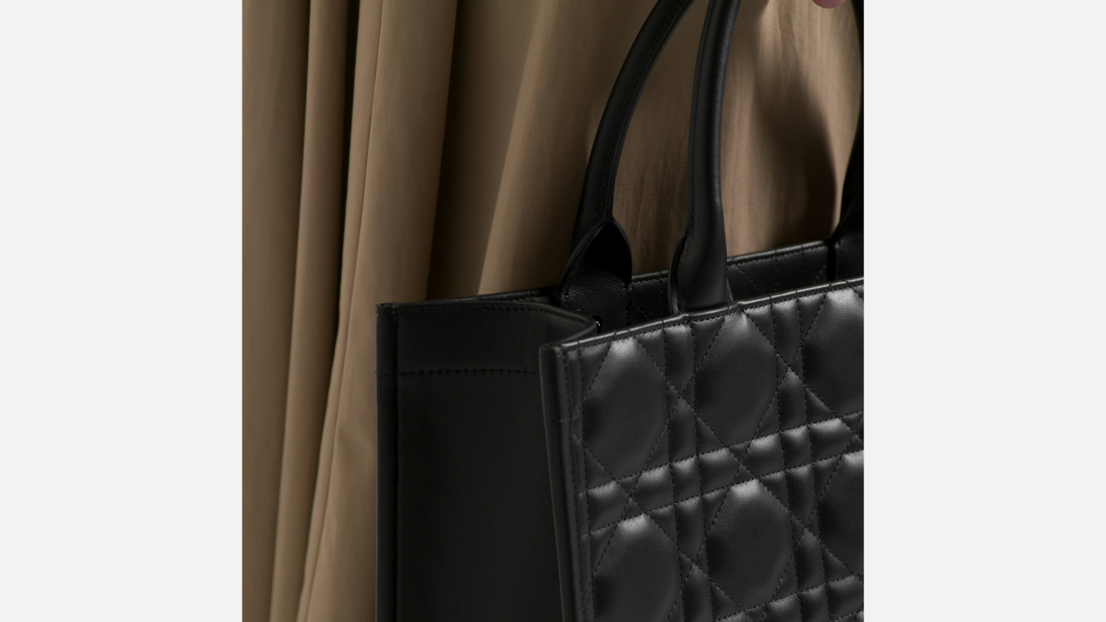 Medium Dior Book Tote Black Macrocannage Calfskin (36.5 x 28 x